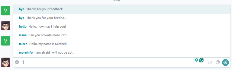 Finestra live chat con un elenco di tutte le risposte predefinite disponibili